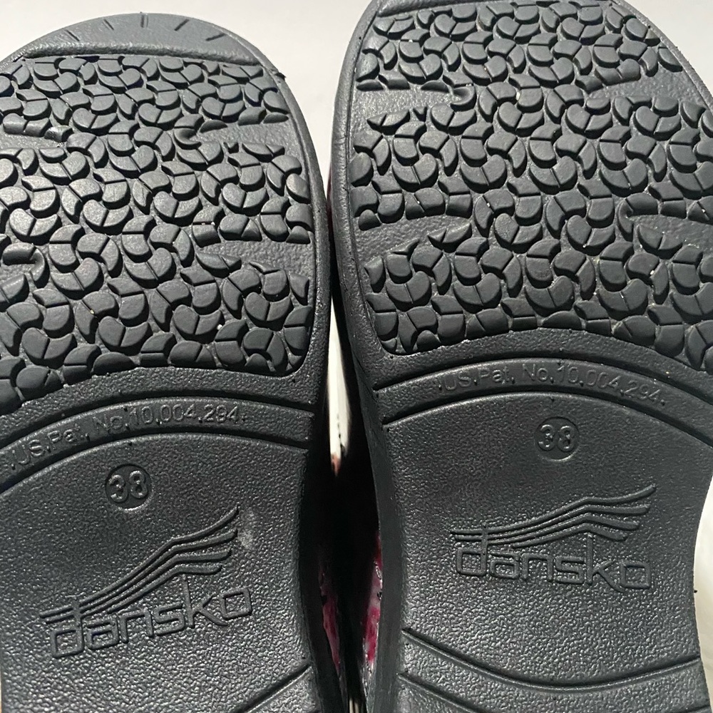 Dansko XP 2.0 Clogs - Picture 6 of 7